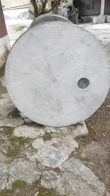 Tampa de fossa de concreto